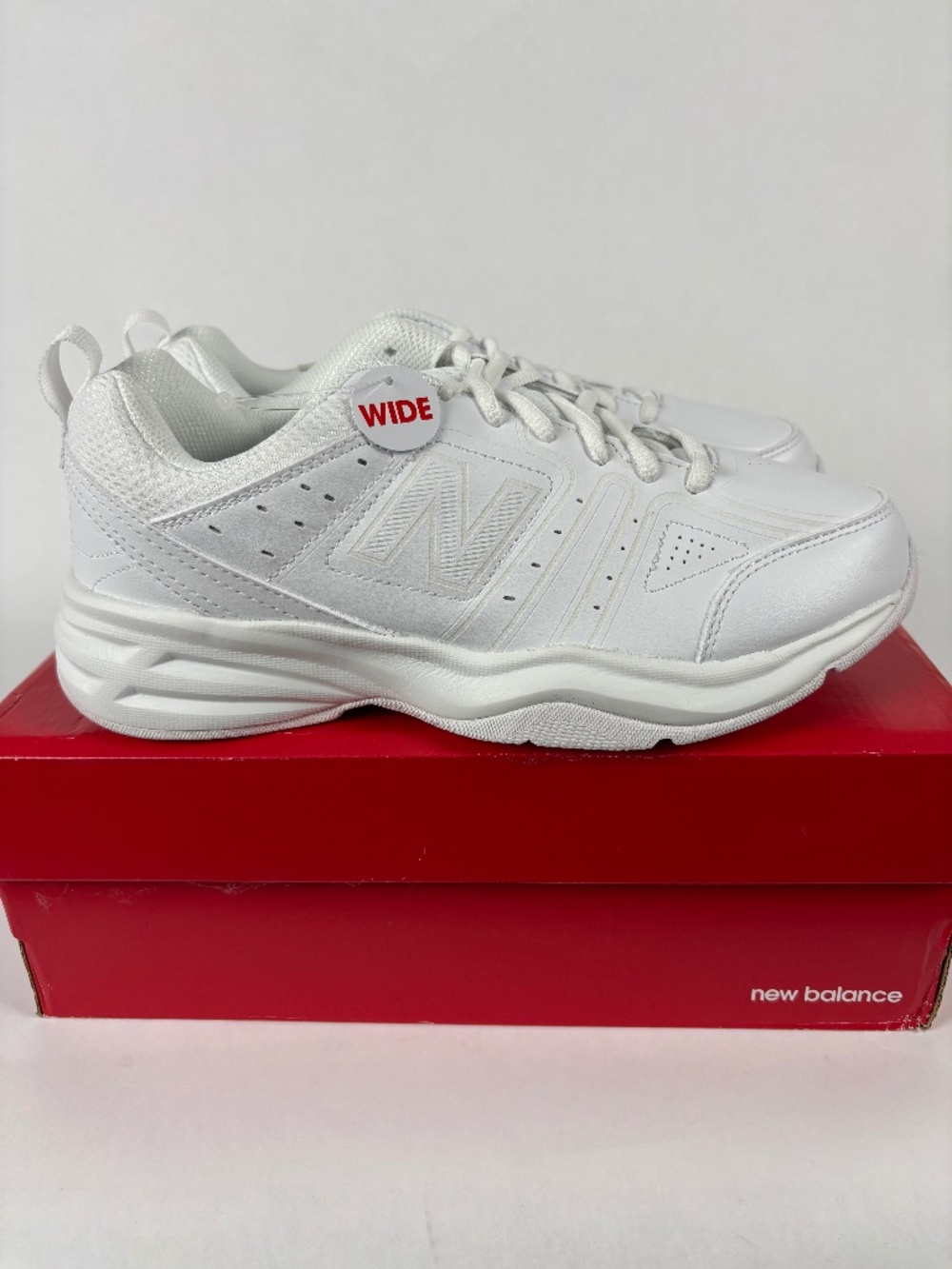 New Balance, WX409PS2, White Crosstrainer Shoes, Women's Size 8.5 Wide, White